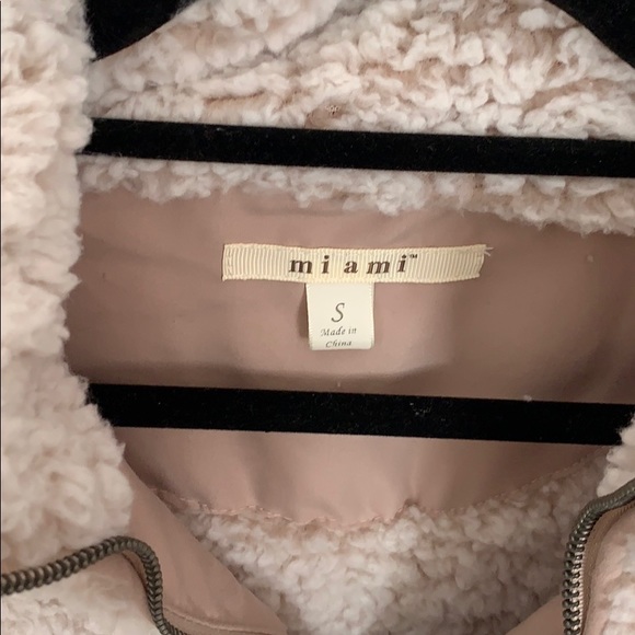 Cozy pull over! - Picture 2 of 2